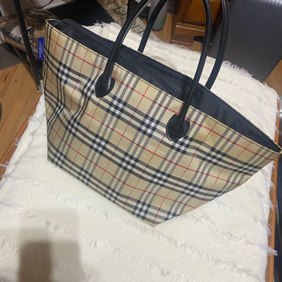 Vintage Burberry blue label tote nylon used and old condition manage your - Picture 2 of 4